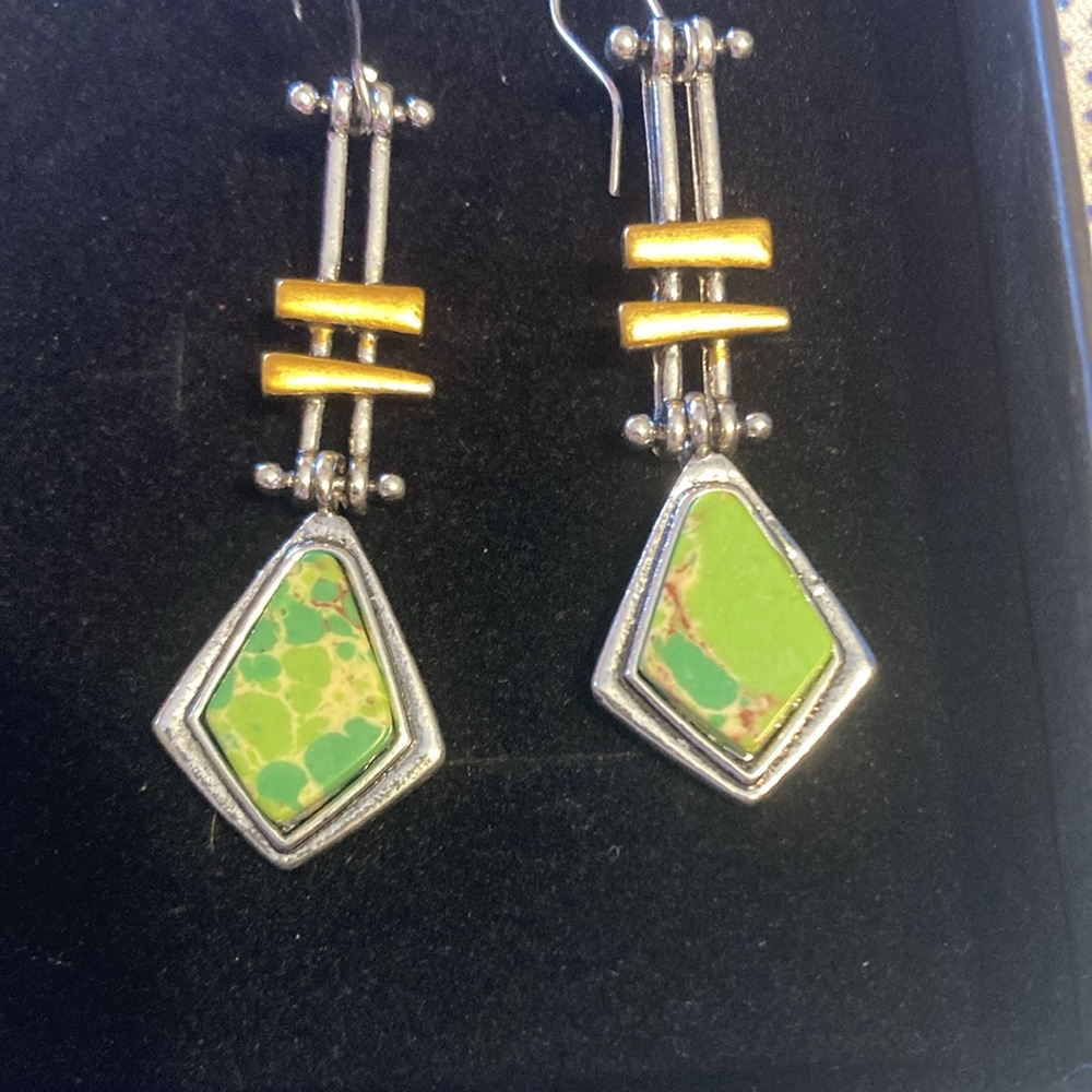 Vintage Geometric Earrings - Picture 7 of 7